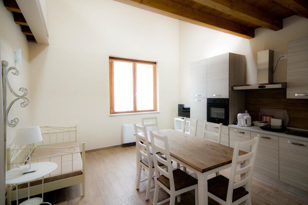 Agriturismo Cascina Della Fontana Λόντι Δωμάτιο φωτογραφία